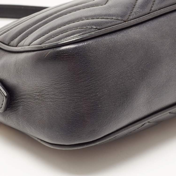 Pre Owned Gucci Black Matelassé Leather Small GG Marmont Camera Bag