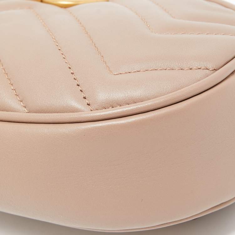 Pre Owned Gucci Beige Matelassé Leather GG Marmont Belt Bag 