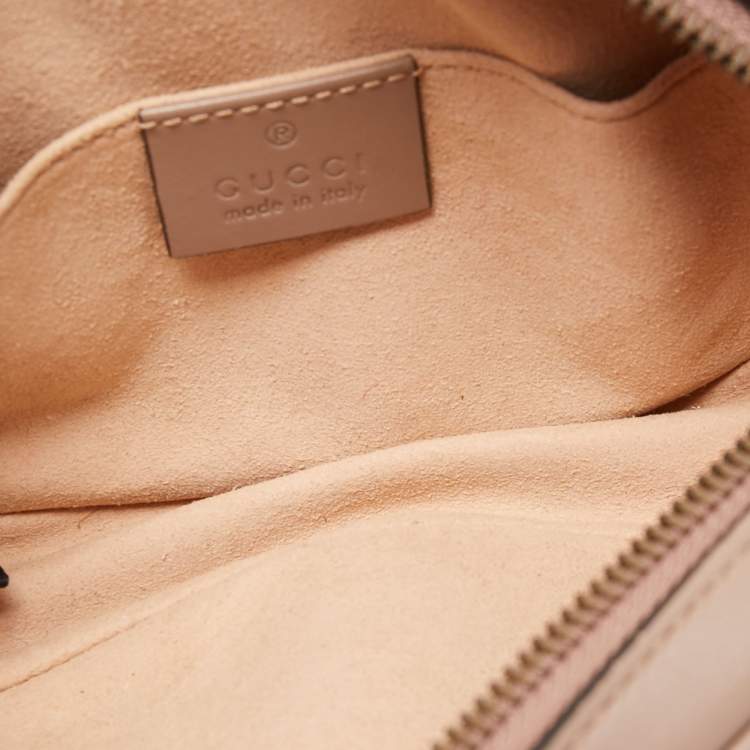Pre Owned Gucci Beige Matelassé Leather GG Marmont Belt Bag 