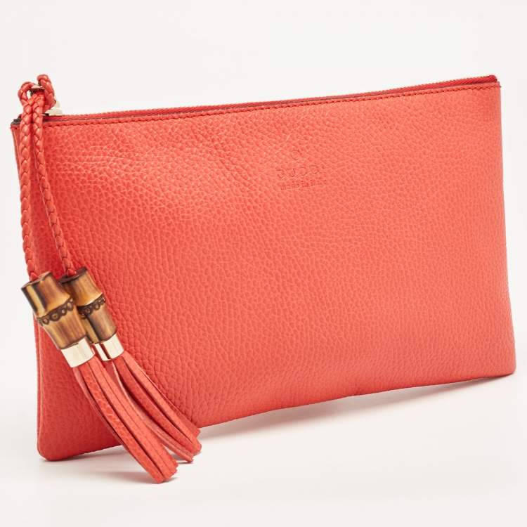 مملوكة مسبقًا Gucci Red Leather Bamboo Zip Clutch