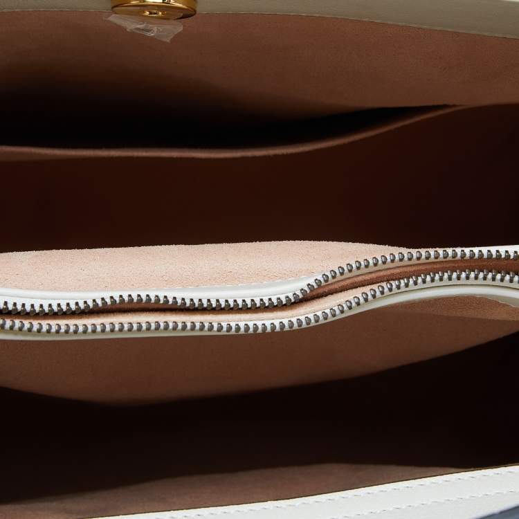 Pre Owned Gucci Off White Leather Medium Diana Tote