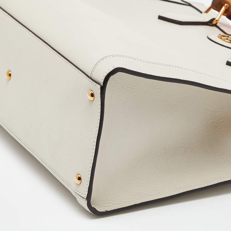 Pre Owned Gucci Off White Leather Medium Diana Tote