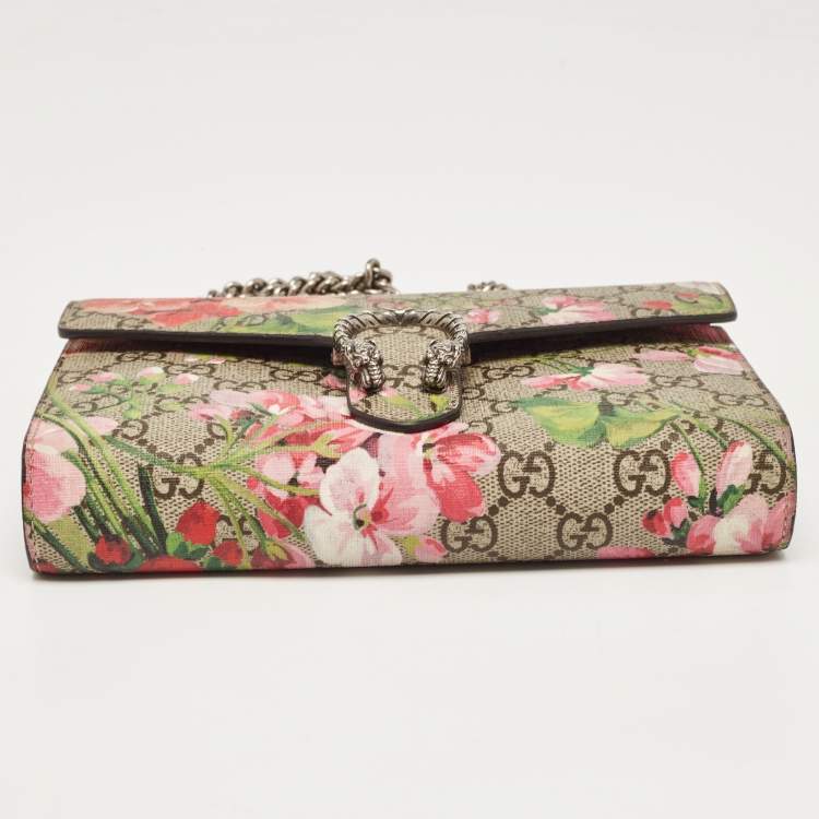 مملوكة مسبقًا Gucci Blue/Beige GG Blooms Supreme Canvas and Leather Dionysus Wallet On Chain