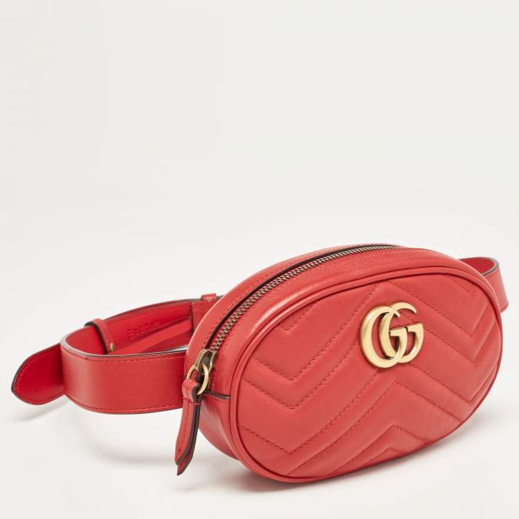 Pre Owned Gucci Red Matelassé Leather GG Marmont Belt Bag