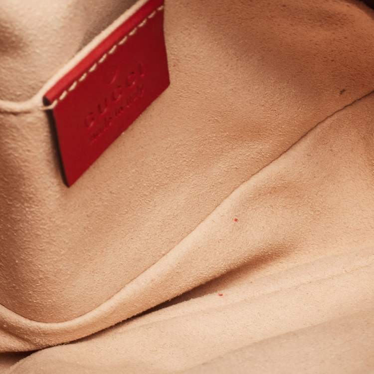 Pre Owned Gucci Red Matelassé Leather GG Marmont Belt Bag
