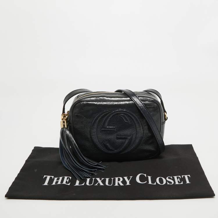 مملوكة مسبقًا Gucci Dark Blue Patent Leather Small Soho Disco Crossbody Bag