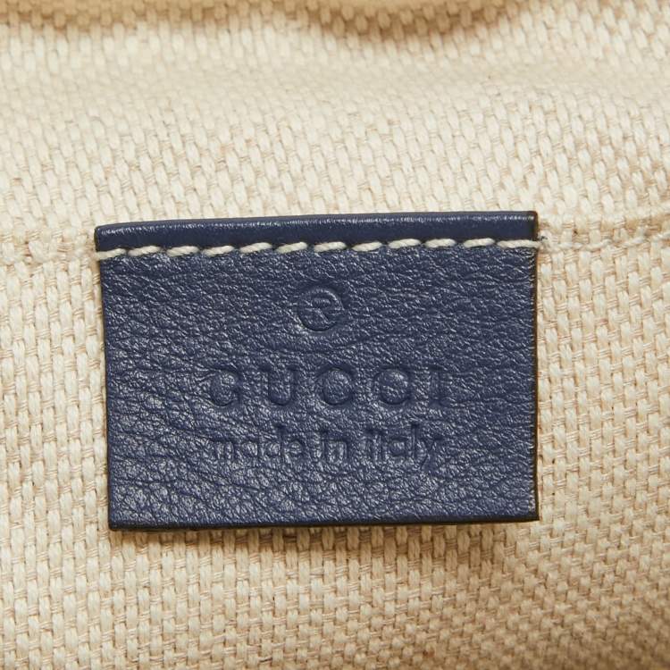 مملوكة مسبقًا Gucci Dark Blue Patent Leather Small Soho Disco Crossbody Bag