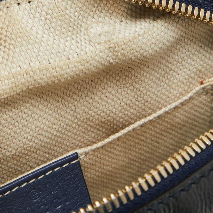 مملوكة مسبقًا Gucci Dark Blue Patent Leather Small Soho Disco Crossbody Bag
