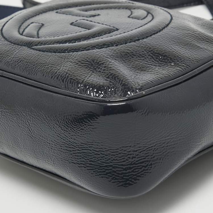 مملوكة مسبقًا Gucci Dark Blue Patent Leather Small Soho Disco Crossbody Bag