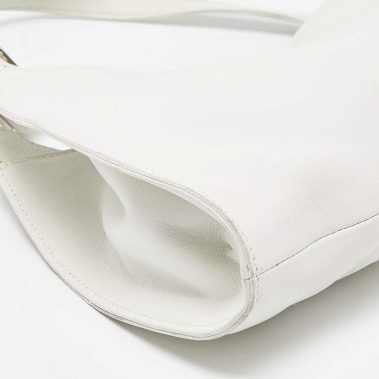 Pre Owned Gucci Off White Leather Hobo