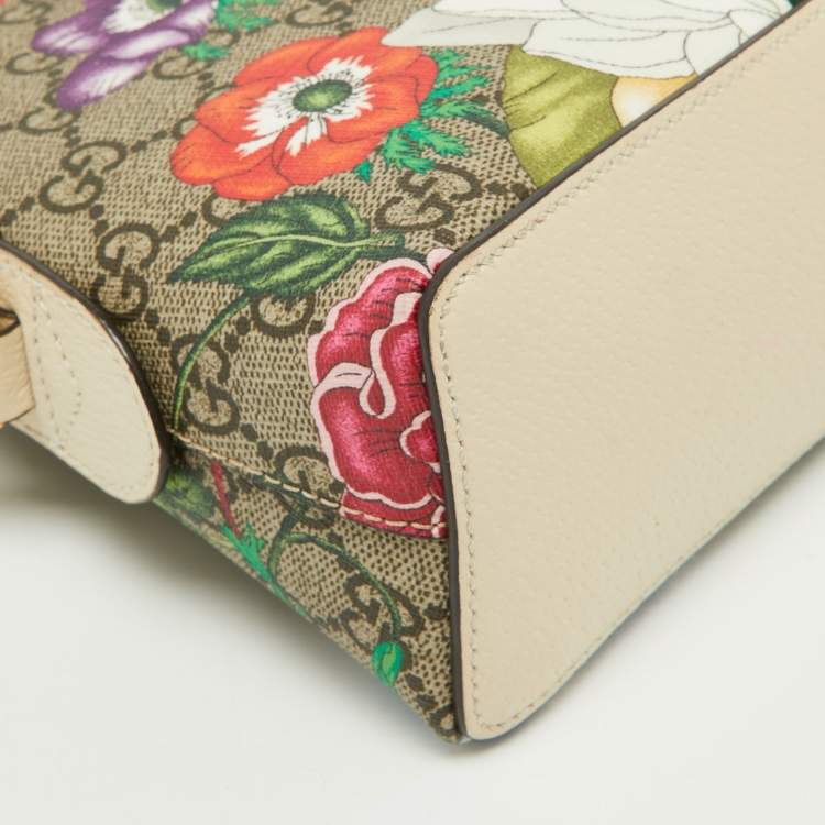 Pre Owned Gucci Off White/Beige Floral GG Supreme Canvas Small Ophidia Shoulder Bag