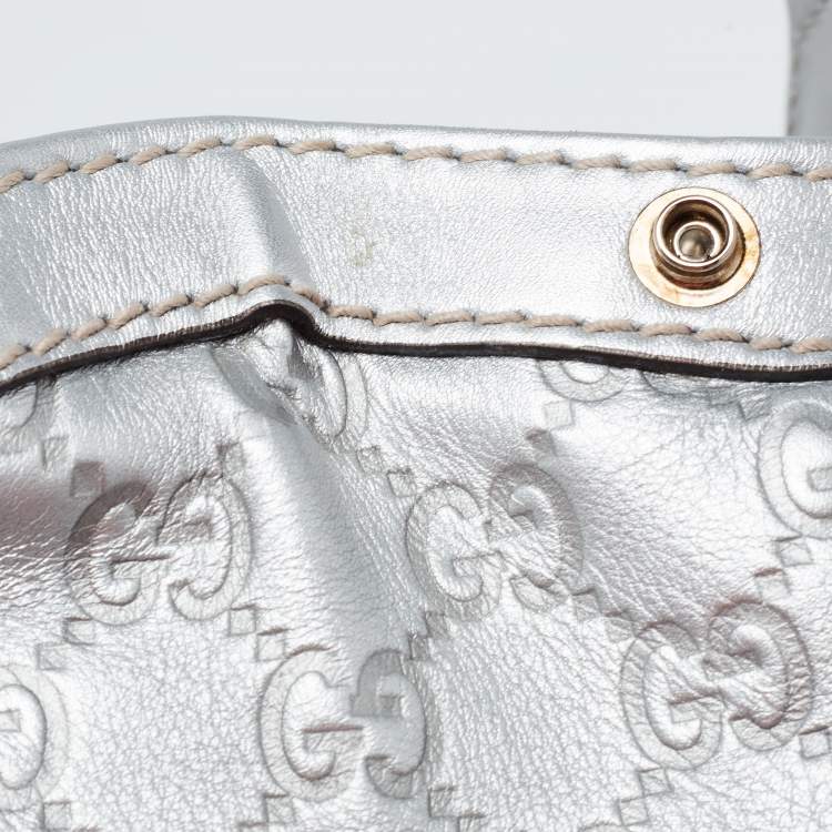 Pre Owned Gucci Silver Guccissima Leather Medium Sukey Tote