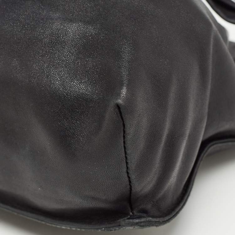 مملوكة مسبقًا Gucci Black Leather Drawstring Hobo