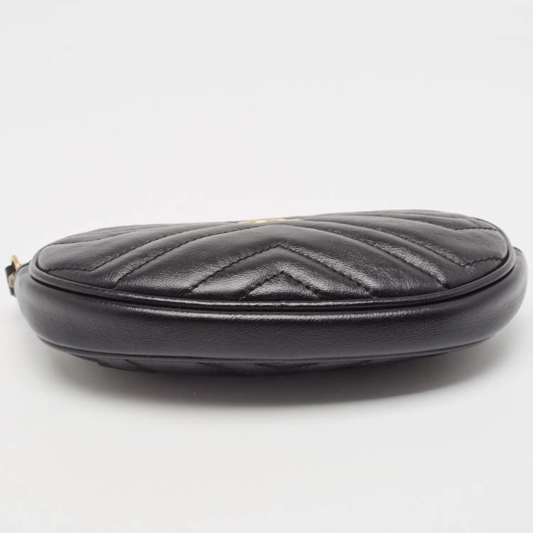 مملوكة مسبقًا Gucci Black Leather GG Marmont Pouch