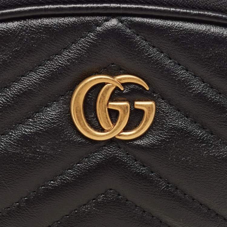 مملوكة مسبقًا Gucci Black Leather GG Marmont Pouch