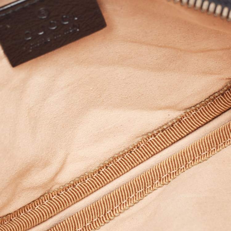 مملوكة مسبقًا Gucci Black Leather GG Marmont Pouch
