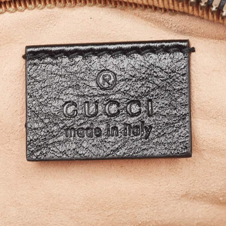 مملوكة مسبقًا Gucci Black Leather GG Marmont Pouch