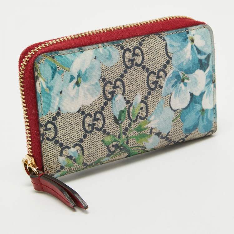 مملوكة مسبقًا Gucci Blue/Beige GG Supreme Canvas Blooms Zip Card Case