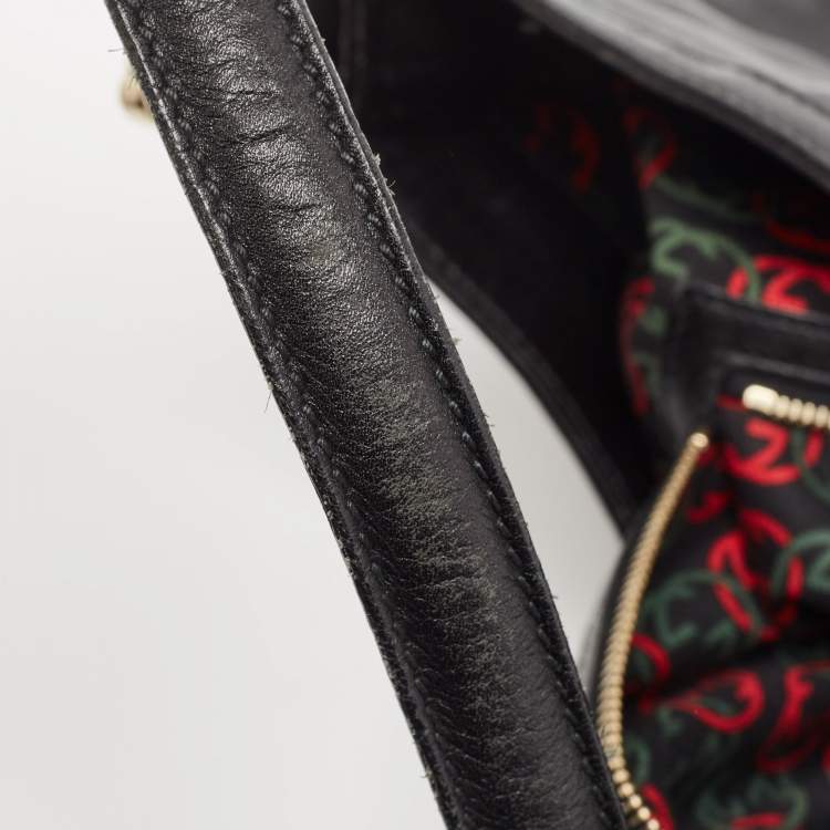 Pre Owned  Gucci Black Leather Britt Hobo