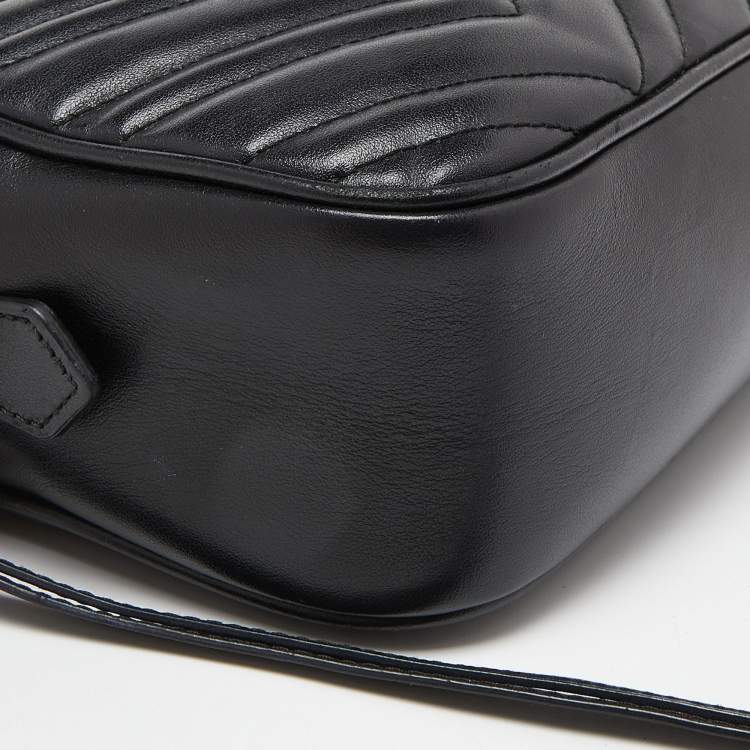 Pre Owned Gucci Black Matelassé Leather Small GG Marmont Camera Bag