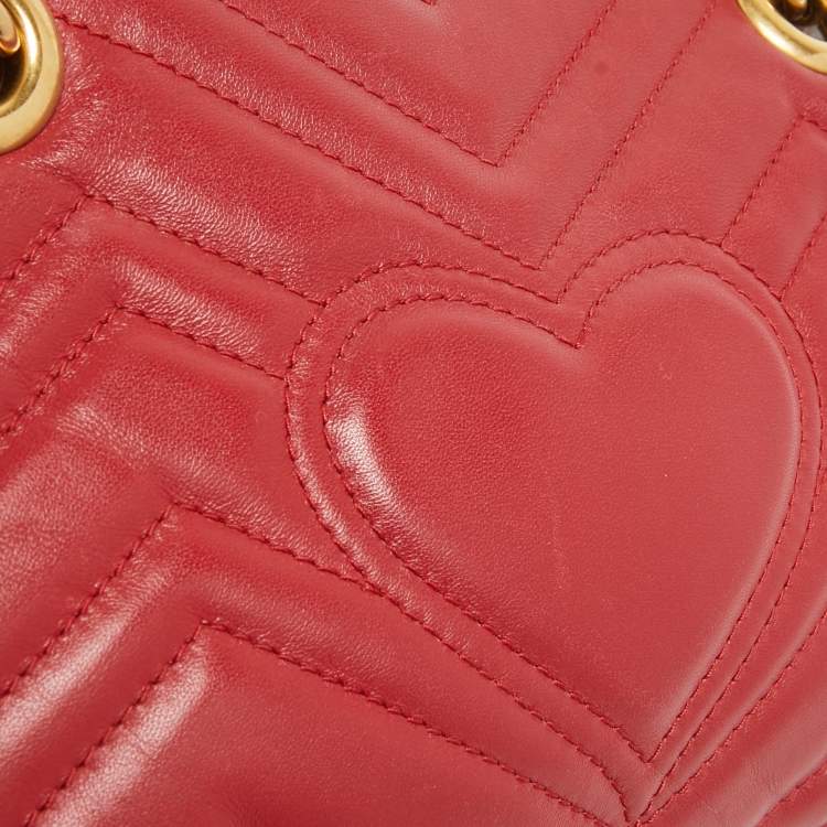 Pre Owned Gucci Red Matelassé Leather Mini GG Marmont Shoulder Bag