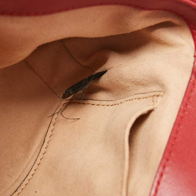 Pre Owned Gucci Red Matelassé Leather Mini GG Marmont Shoulder Bag