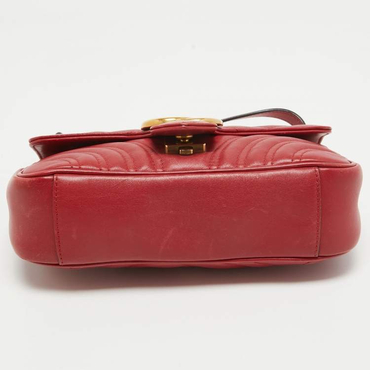 Pre Owned Gucci Red Matelassé Leather Mini GG Marmont Shoulder Bag