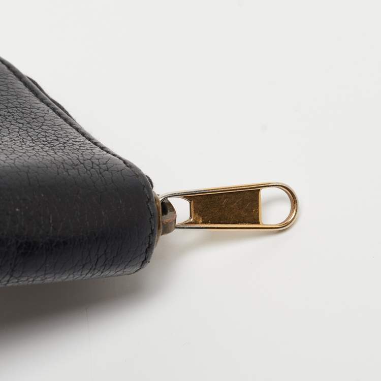 Pre Owned Gucci Black Leather Logo Zip Purse 