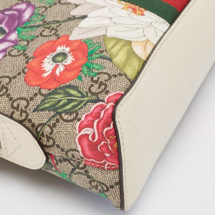 Pre Owned Gucci Off White/Beige GG Supreme Canvas Small Floral Ophidia Shoulder Bag