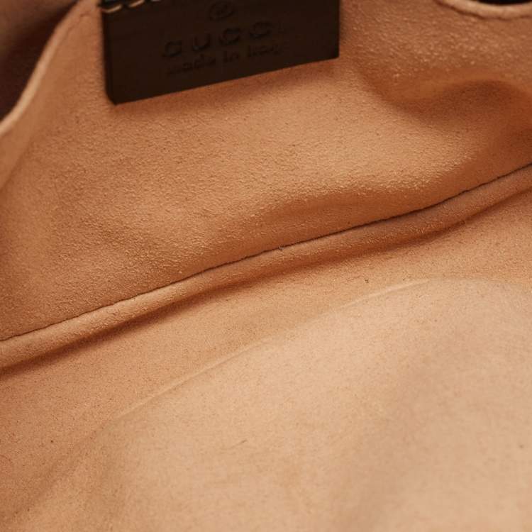 Pre Owned Gucci Black Matelassé Leather GG Marmont Belt Bag