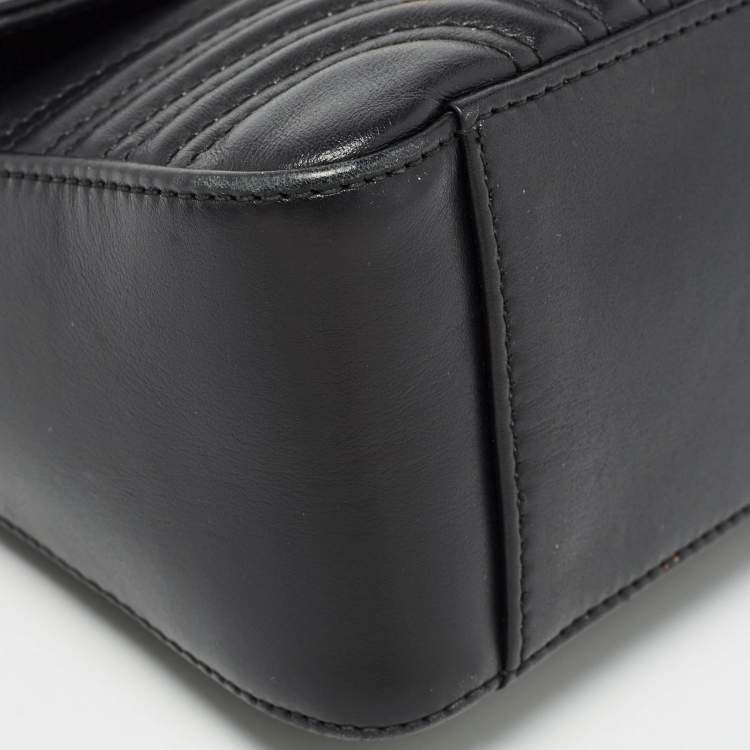 Pre Owned Gucci Black Matelasse Leather Mini GG Marmont Top Handle Bag