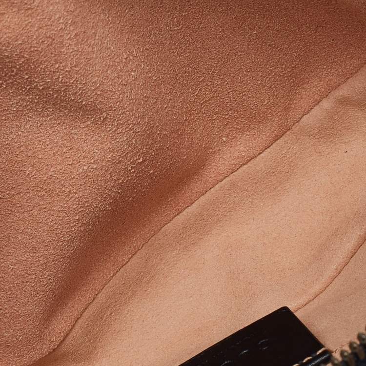 Pre Owned Gucci Black Matelassé Leather GG Marmont Belt Bag