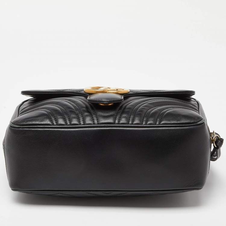 Pre Owned Gucci Black Matelassé Leather Small GG Marmont Top Handle Bag