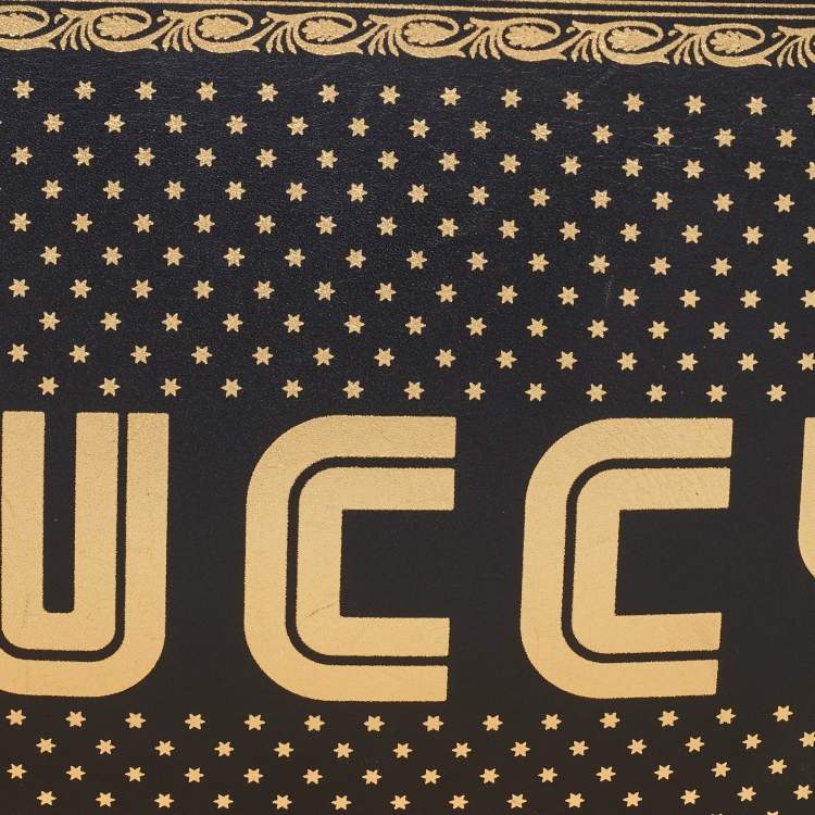 Pre Owned Gucci Black Leather Guccy Star Wristlet Pouch
