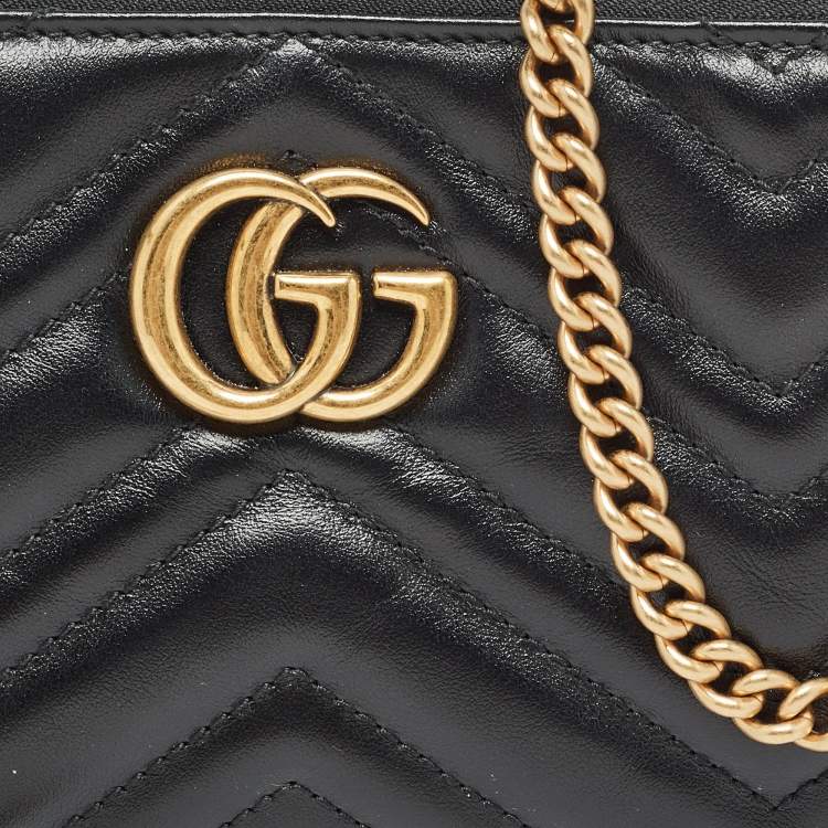 Pre Owned Gucci Black Matelassé Leather GG Marmont Chain Clutch 