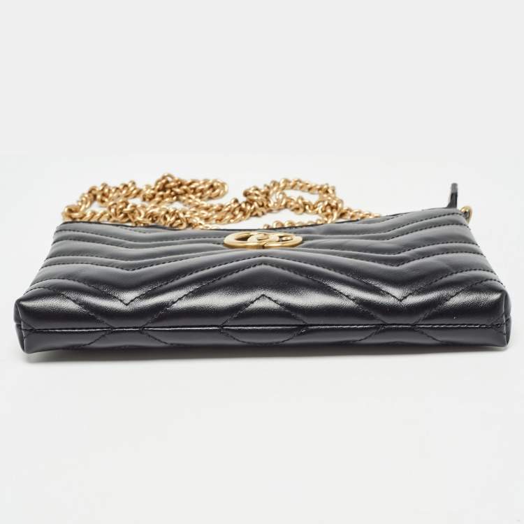 Pre Owned Gucci Black Matelassé Leather GG Marmont Chain Clutch 