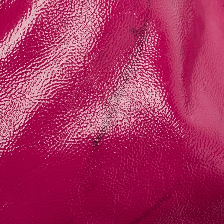 Pre Owned Gucci Magenta Patent Leather Medium Soho Chain Tote