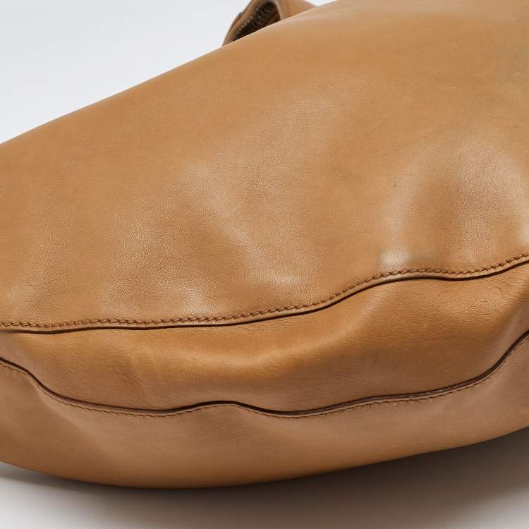 Pre Owned Gucci Beige Leather Zip Hobo