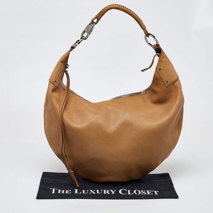 Pre Owned Gucci Beige Leather Zip Hobo
