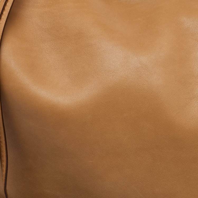 Pre Owned Gucci Beige Leather Zip Hobo