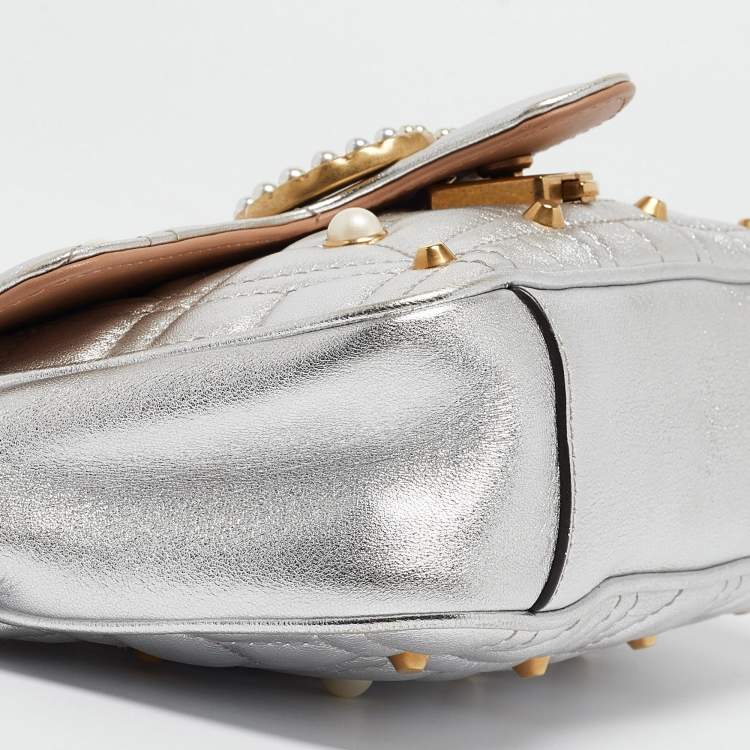 Pre Owned Gucci Silver Matelassé Leather Mini GG Marmont Pearl Shoulder Bag