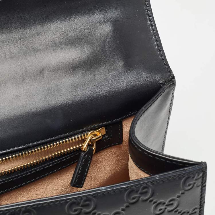 مملوكة مسبقًا Gucci Black Guccissima Leather Medium Padlock Shoulder Bag