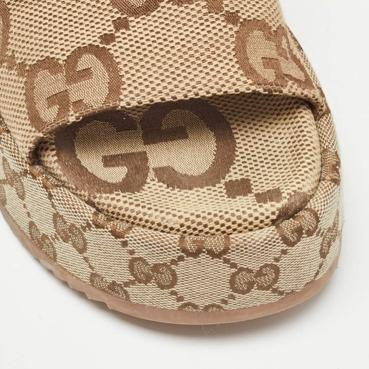 Pre Owned Gucci Beige Jumbo GG Canvas Platform Slides Size 38
