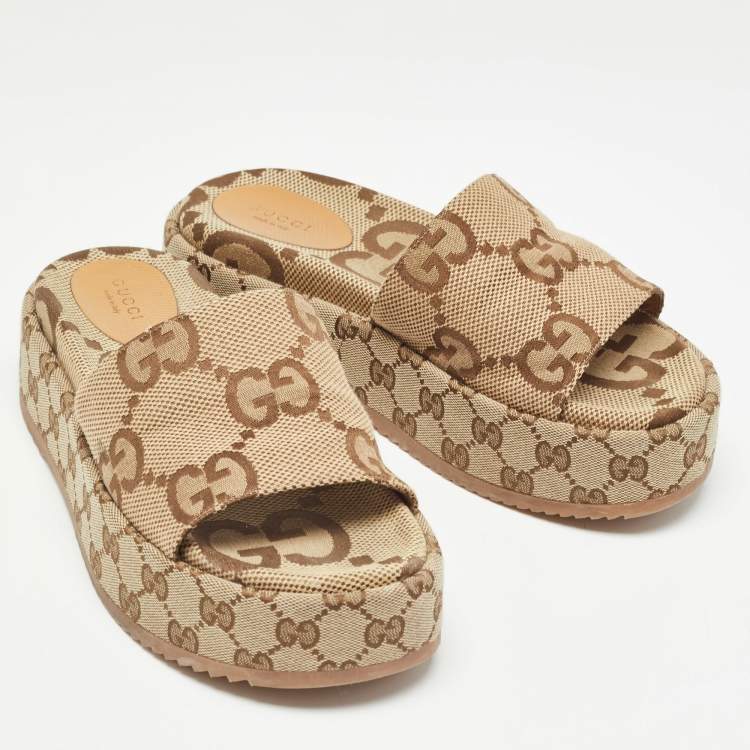 Pre Owned Gucci Beige Jumbo GG Canvas Platform Slides Size 38