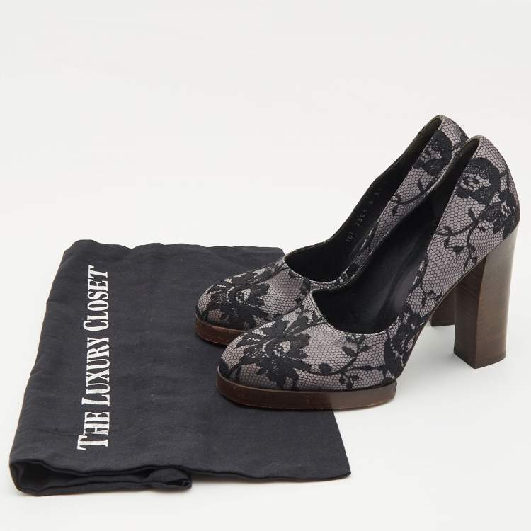 Pre Owned Gucci Black/Grey Floral Lace and Satin Platform Round Toe Pumps Size 37