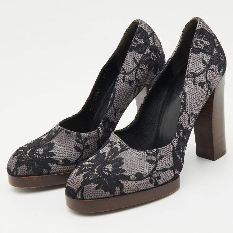 Pre Owned Gucci Black/Grey Floral Lace and Satin Platform Round Toe Pumps Size 37