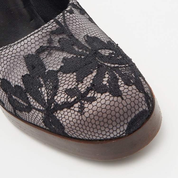 Pre Owned Gucci Black/Grey Floral Lace and Satin Platform Round Toe Pumps Size 37