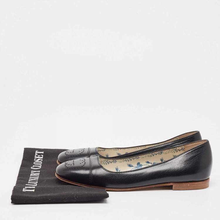 Pre Owned Gucci Black Perforated GG Leather Ballet Flats Size 38