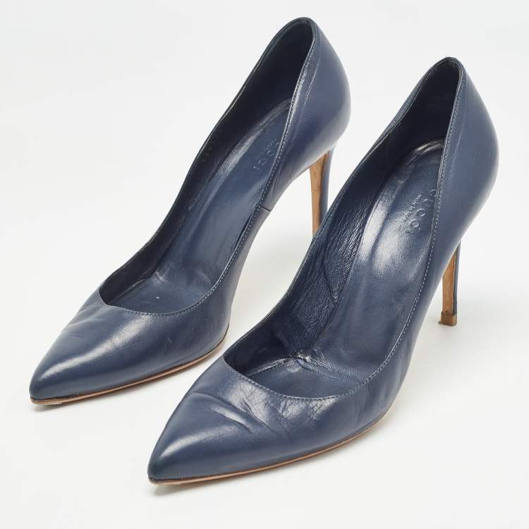 Gucci Navy Blue Leather Pointed Toe Pumps Size 38.5 Gucci TLC