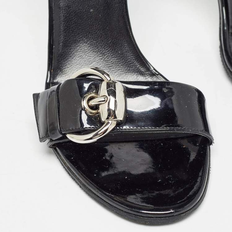 Pre Owned Gucci Black Patent Leather Buckle Detail Ankle Strap Sandals Size 38.5
